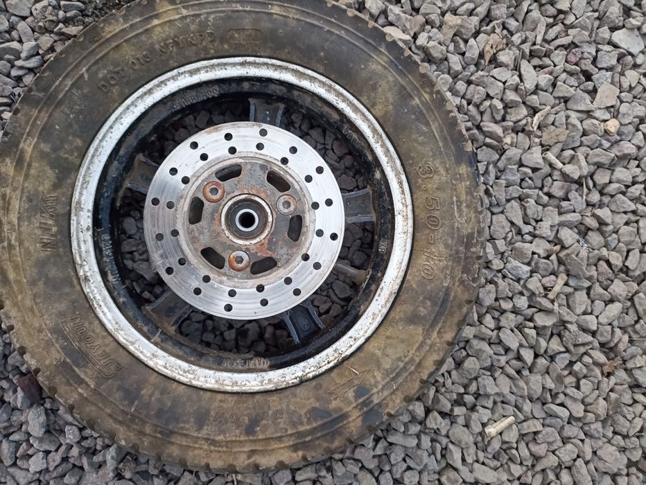 Продам колесо на скутер