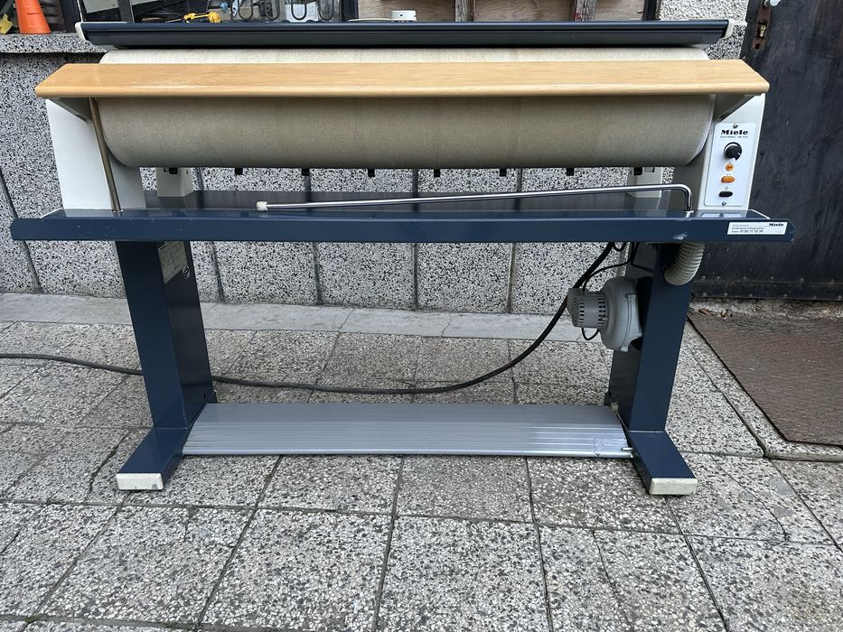 Професионална гладачна машина -каландър Миеле/Miele