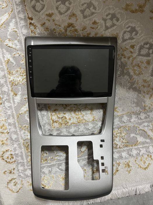 Android с рамкой Toyota Alphard