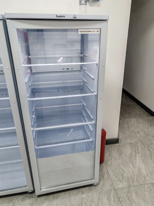 Продам холодильник для аптеки