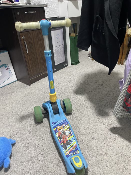 Самокат детский в отличной состоянии