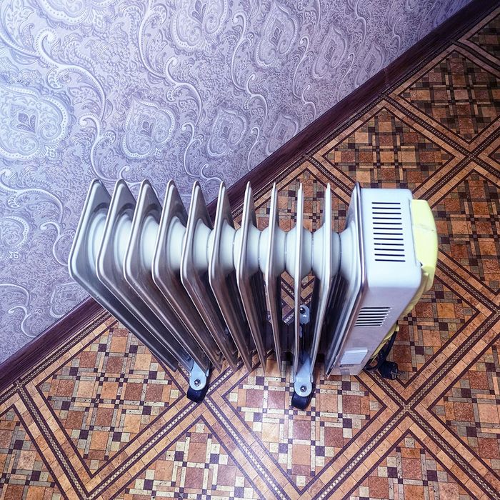 Продам обогреватель NOVA 2400 Вт. 11 секций.