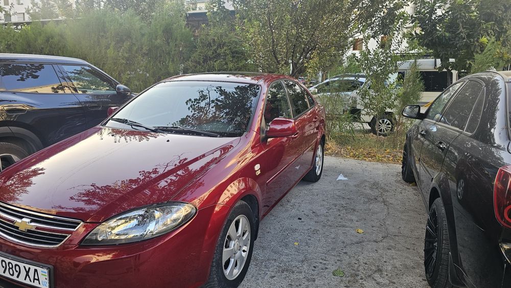 Gentra 2021 автомат коробка, цвет вишневый