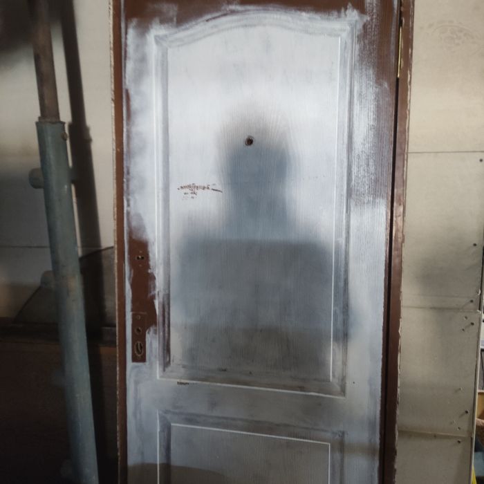 Дверь МДФ можно и входную сделать