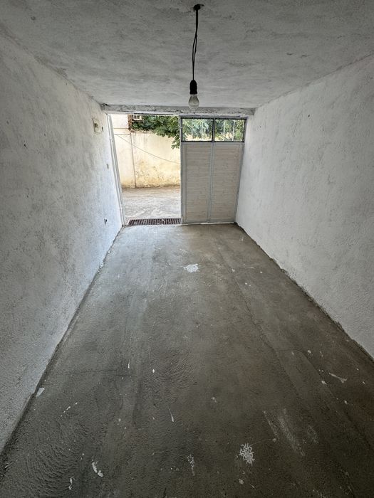 Дава се под наем Гараж / Паркомясто в Варна, Генералите - 16 кв.м за 76.5 € - Снимка #3