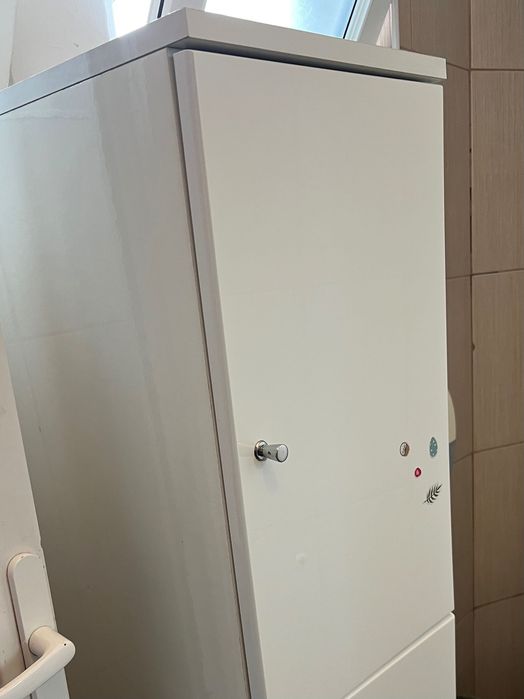 Dulap alb baie - stare bună
