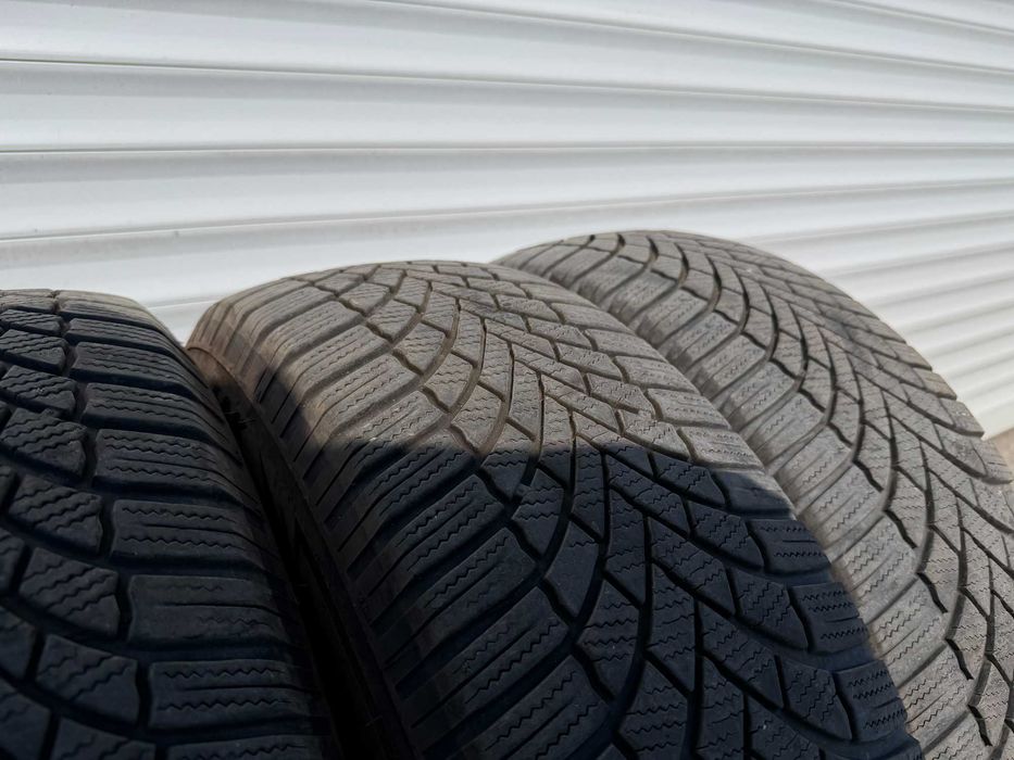 ЗИМНИ гуми BRIDGESTONE 235/65/17 с ДОТ 27/2024г.