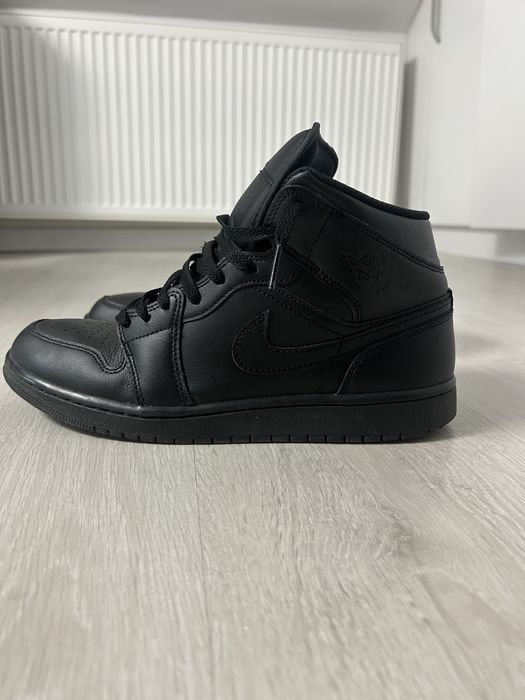 Nike Air Jordan 1 High in conditii bune
