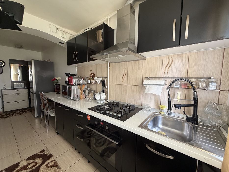 Apartament 3 camere de vânzare – Aiud, zona Micro | 59 mp | Loc de parcare inclus