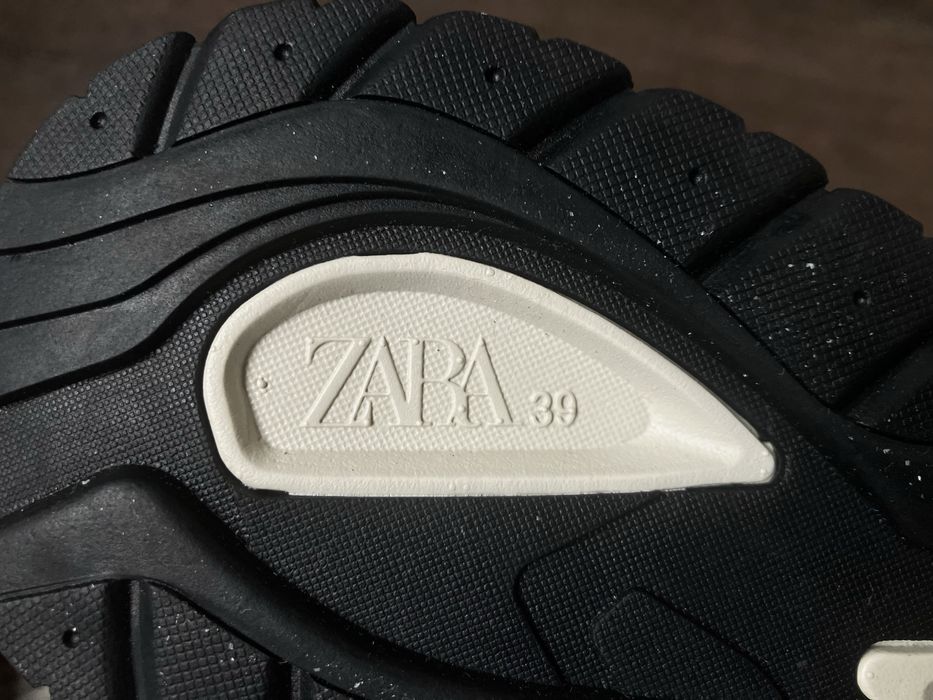 Кроссовки Zara original