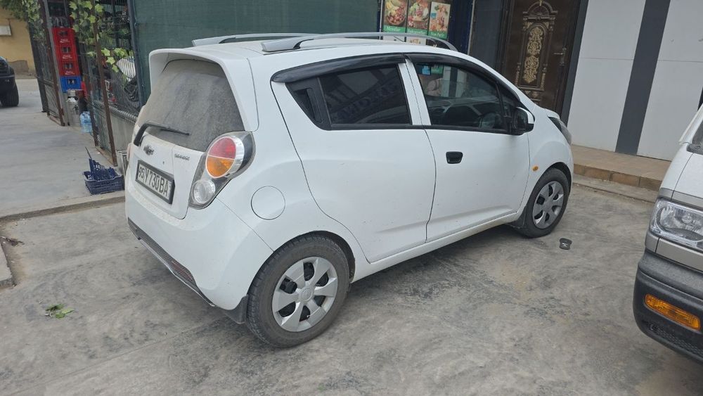 Chevrolet Spark 2011 — 2