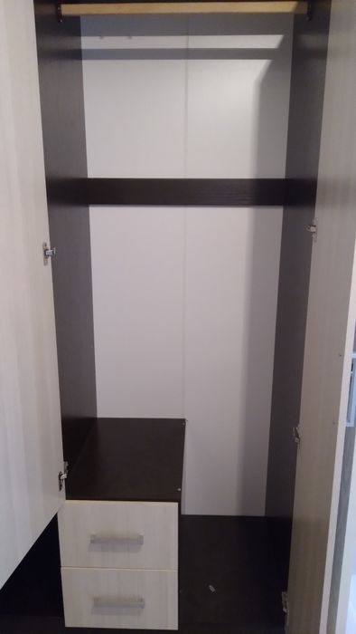 Продам Шкаф для спальни в отличном состоянии