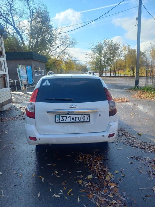 Продам приора универсал