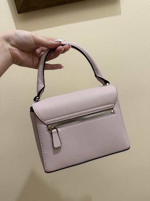 Малка чанта Guess - розова
