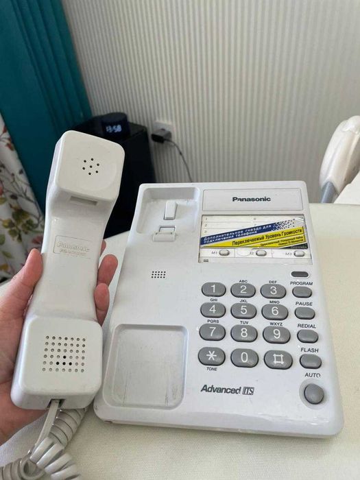 Продам домашний телефон