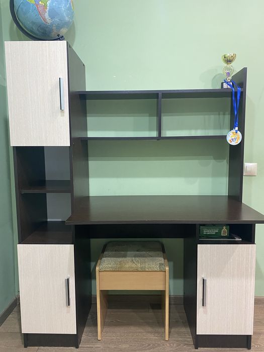 Стол компьютерный письменный