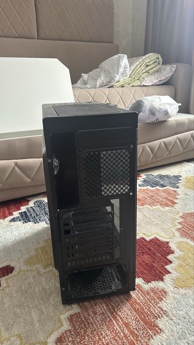 Корпус для компьютера Areocool shard