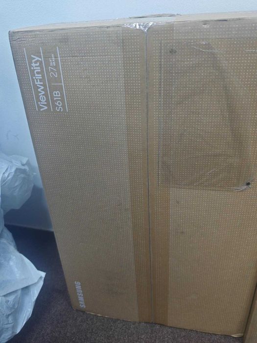 Vand 3 x Monitoare Samsung 27" ViewFinity S61B QHD IPS 75Hz AMD