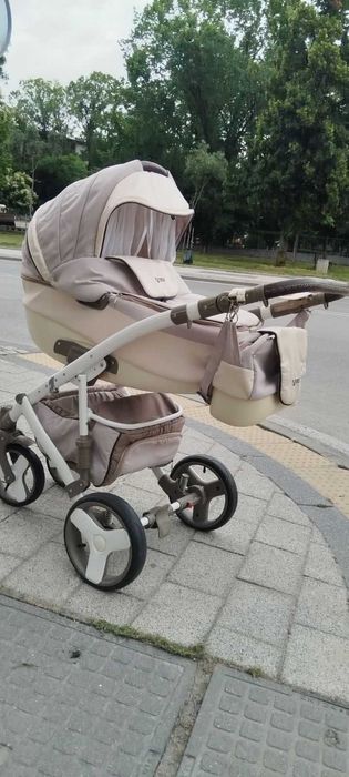 3 в 1 Отлична количка с много аксесоари