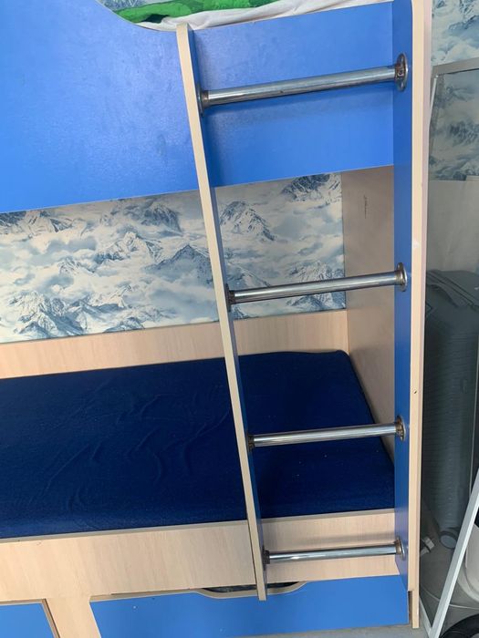 Продам двухярусный кровать