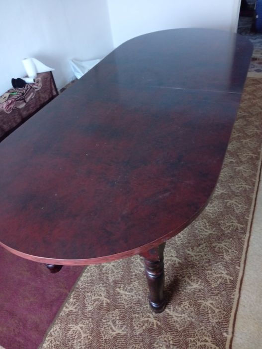 Продам бальшой стол