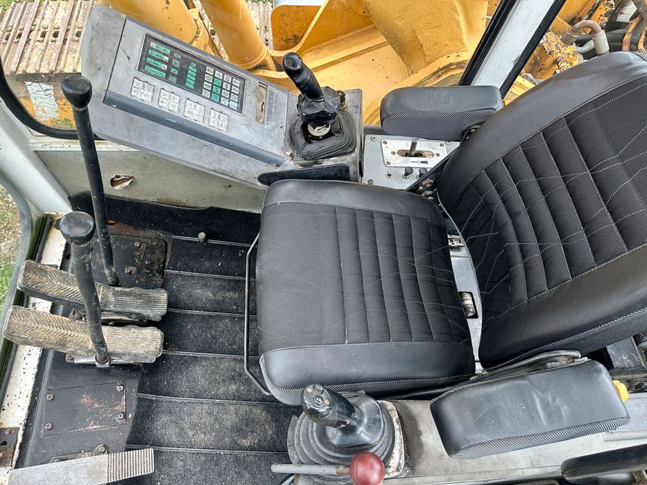Excavator pe senile Liebherr 912 Litronic / 24 Tone
