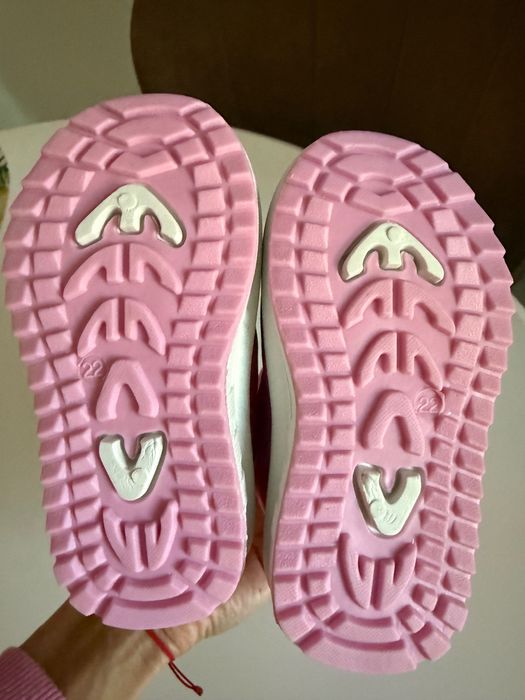 Ghete roz bebeluși cu blăniță mărimea 22 noi