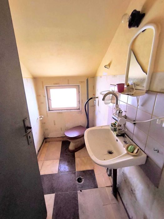 Продавам масивна къща в гр. Перник кв. Нов Драгановец