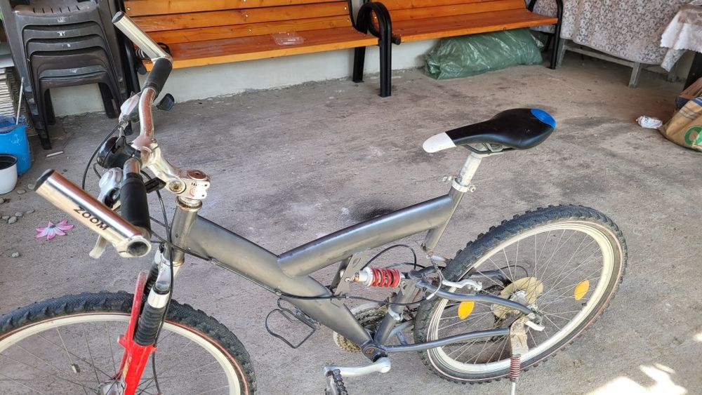 Vind bicicleta cu roti pe 26
