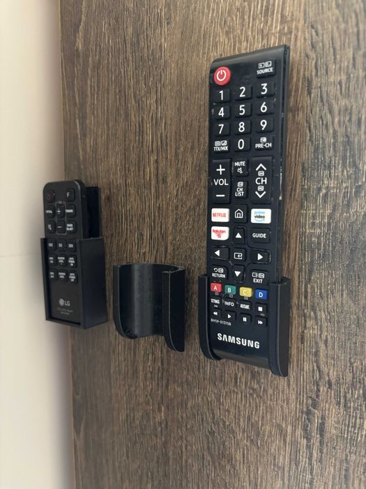 Стойки за TV приемник,рутер и дистанционно