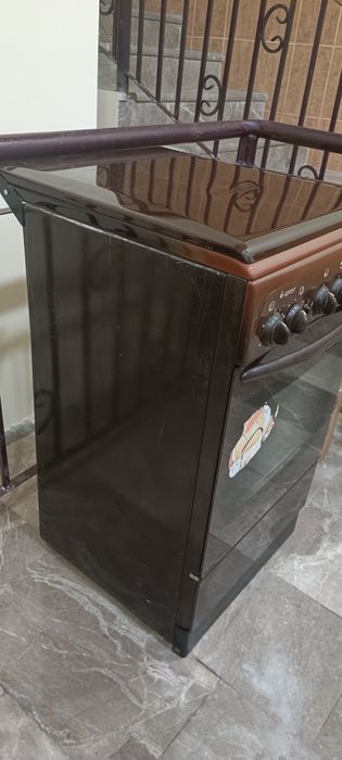 Продаю газовую плиту