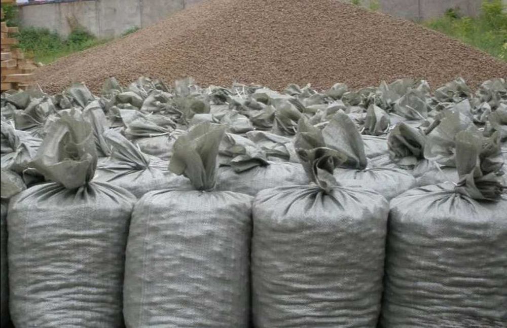 Щебень гранитный фракция 5-20 мм 50 кг. Керамзит биг бэг. Гравий продается в больших мешках. Щебень 5-20 в мешке биг бэг. Щебень гравийный, фракция 5-20 мм.