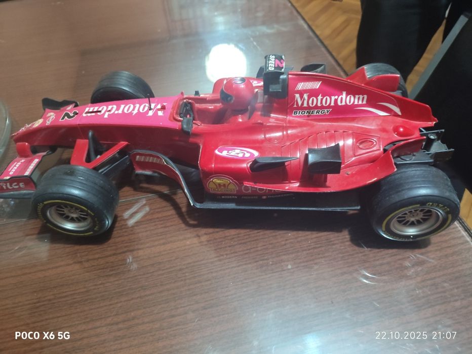 F1 количка с пилот