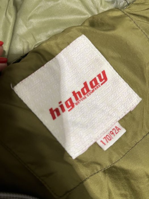 Женский зимний пуховик