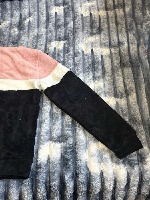 Дамска Пижама Номер L,но отговаря за номер М