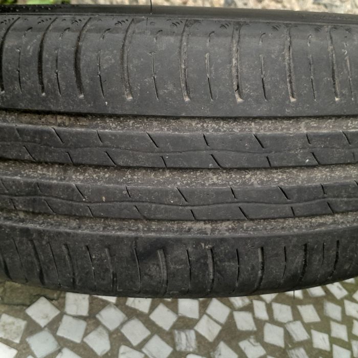 Шины 2 штуки  185 65R14