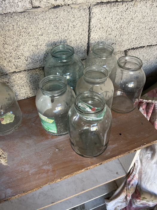 Банка стекло.