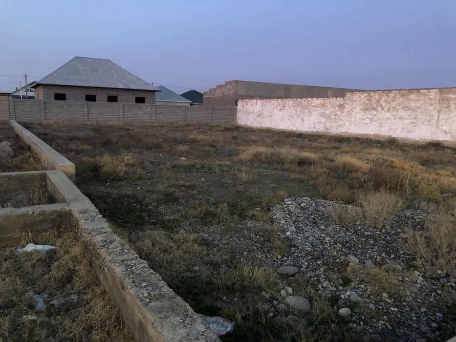 Земельний участок