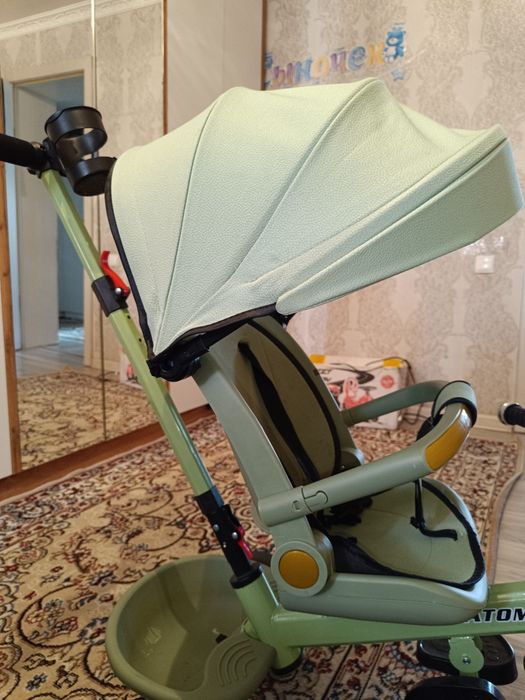 Трёхколёсный детский велосипед