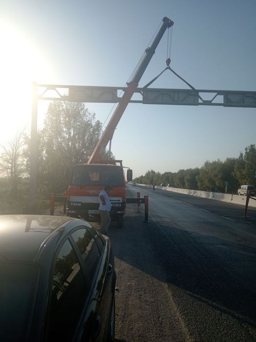 Avtokran sotiladi
