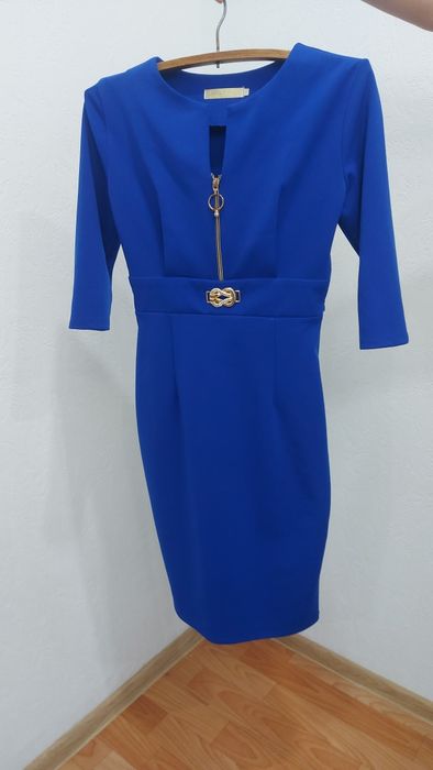 Продам платье 42 размера