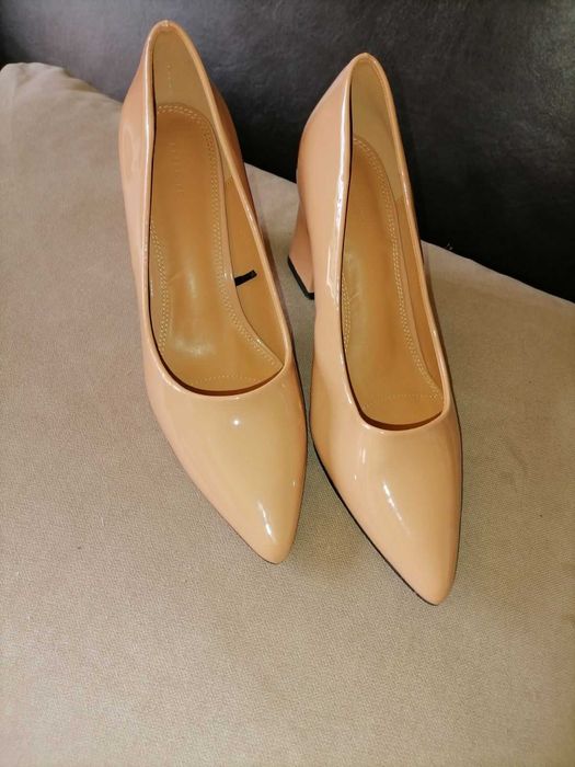 Страхотни нови обувки на ниски цени