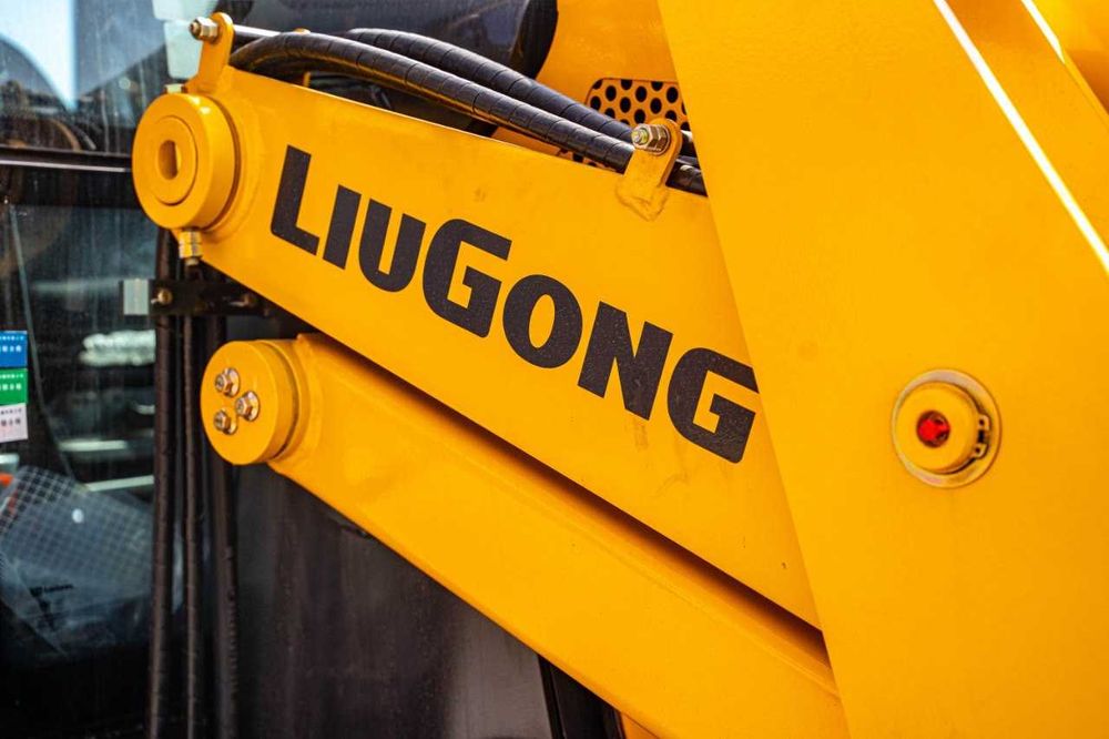 Экскаватор погрузчик LiuGong 777A