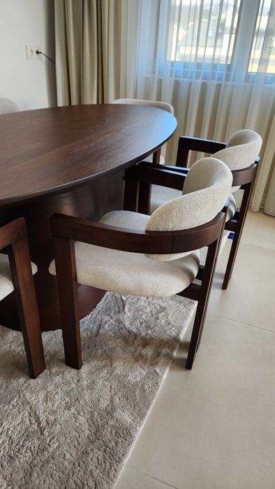 Овална маса и столове - Тъмен орех
