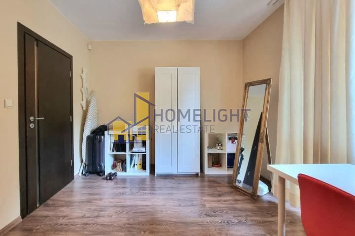 Четиристаен апартамент в кв. Витоша