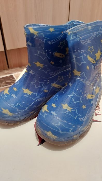 Детские резиновые сапоги