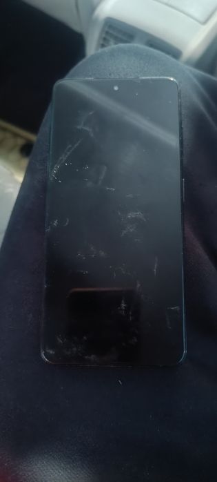 Продам телефон поко х3