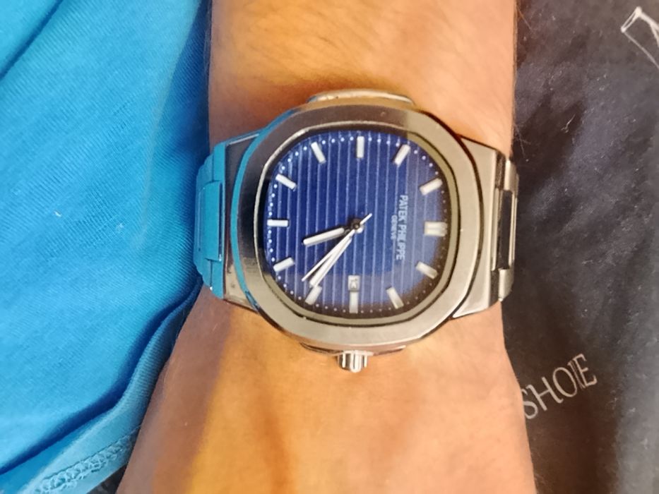 Часы наручные металлические