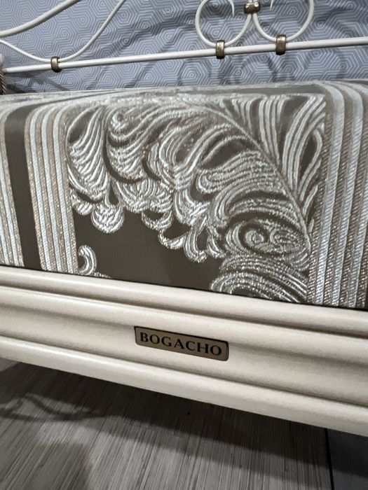 Продам мини диван шикарный