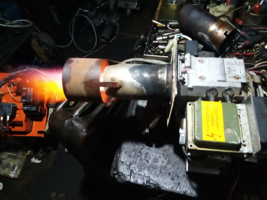 Arzător cu preîncălzire funcțional buderus, weissmann pe amestec  ulei